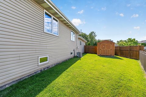 Tiny photo for 16322 Celtic Circle, Manhattan, IL 60442 (MLS # 12678970)