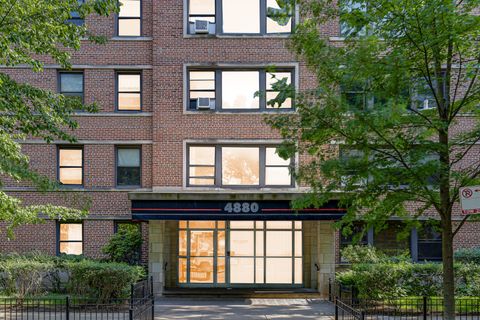 Tiny photo for 4880 N Marine Drive #404, Chicago, IL 60640 (MLS # 12567179)