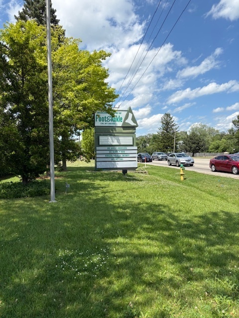 1200 N Green Bay Road