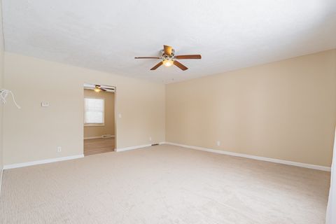 Tiny photo for 1 Wilshire Wood Drive, Mackinaw, IL 61755 (MLS # 12526763)