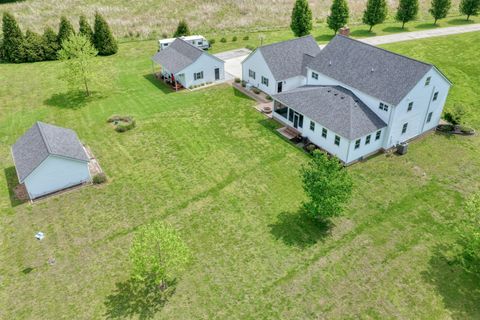 Tiny photo for 1354 Hickory Trail, Carbondale, IL 62902 (MLS # 12632662)