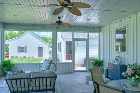 Tiny photo for 1354 Hickory Trail, Carbondale, IL 62902 (MLS # 12632662)