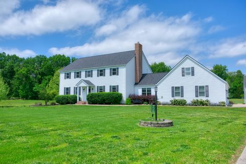 Tiny photo for 1354 Hickory Trail, Carbondale, IL 62902 (MLS # 12632662)