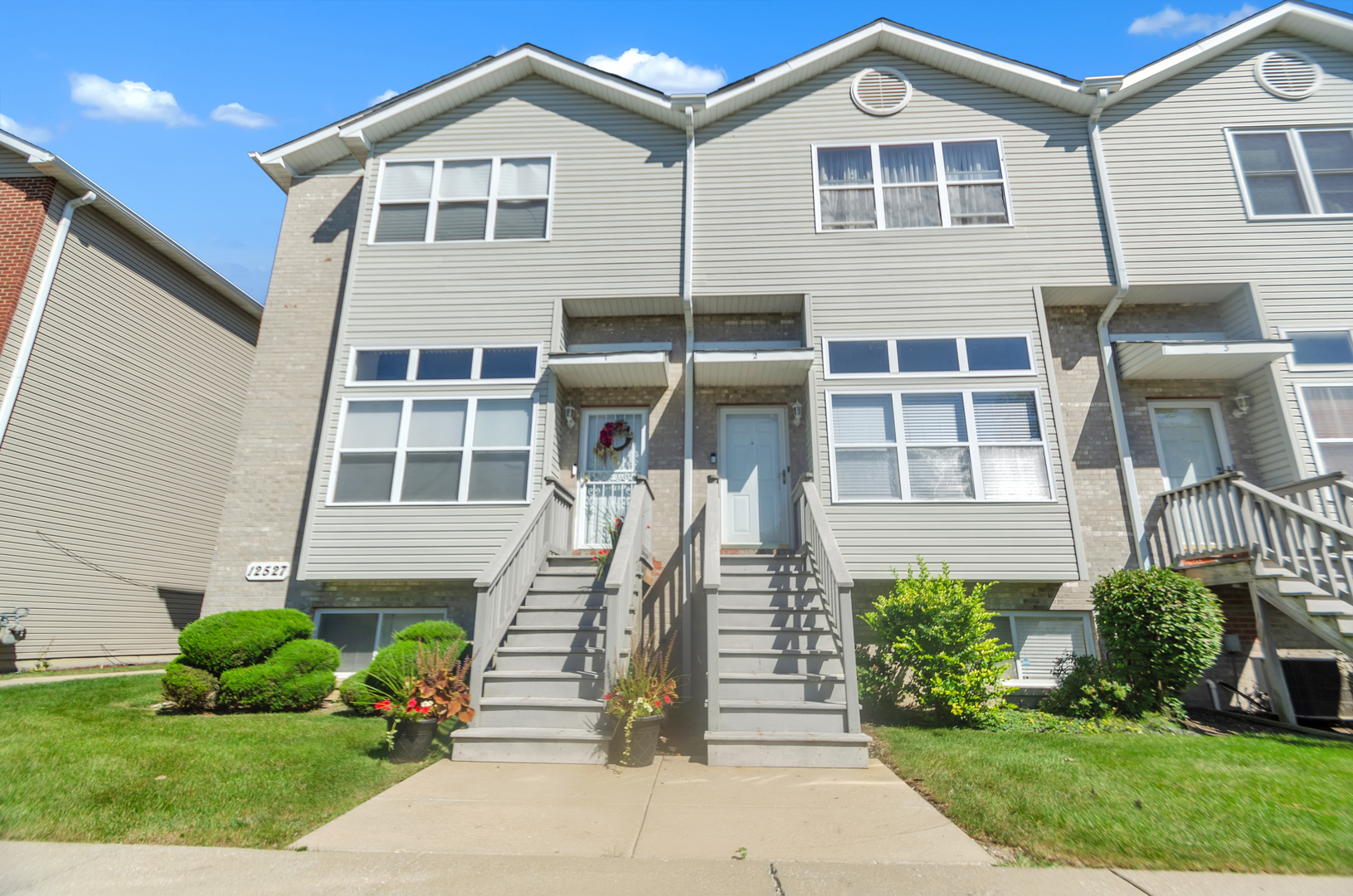 View Blue Island, IL 60406 townhome