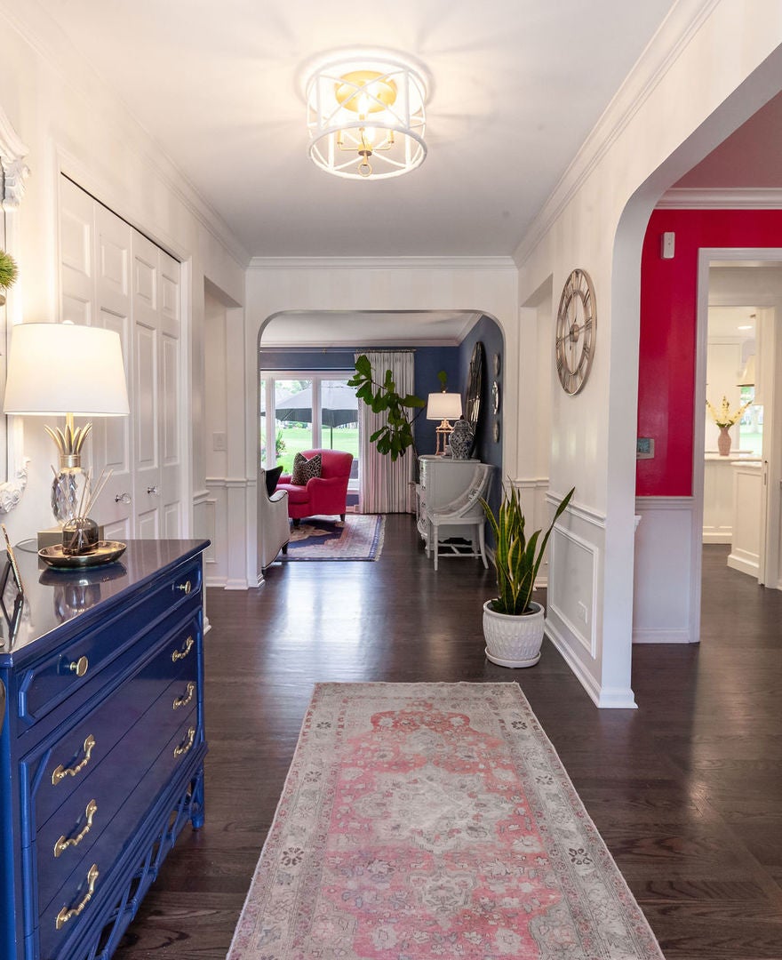 1010 Thunderbird Lane
