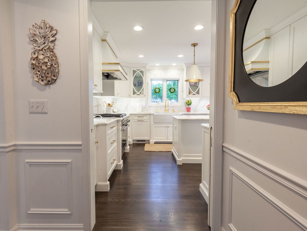 1010 Thunderbird Lane