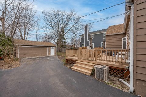 Tiny photo for 1032 Sheridan Avenue, Deerfield, IL 60015 (MLS # 12605659)