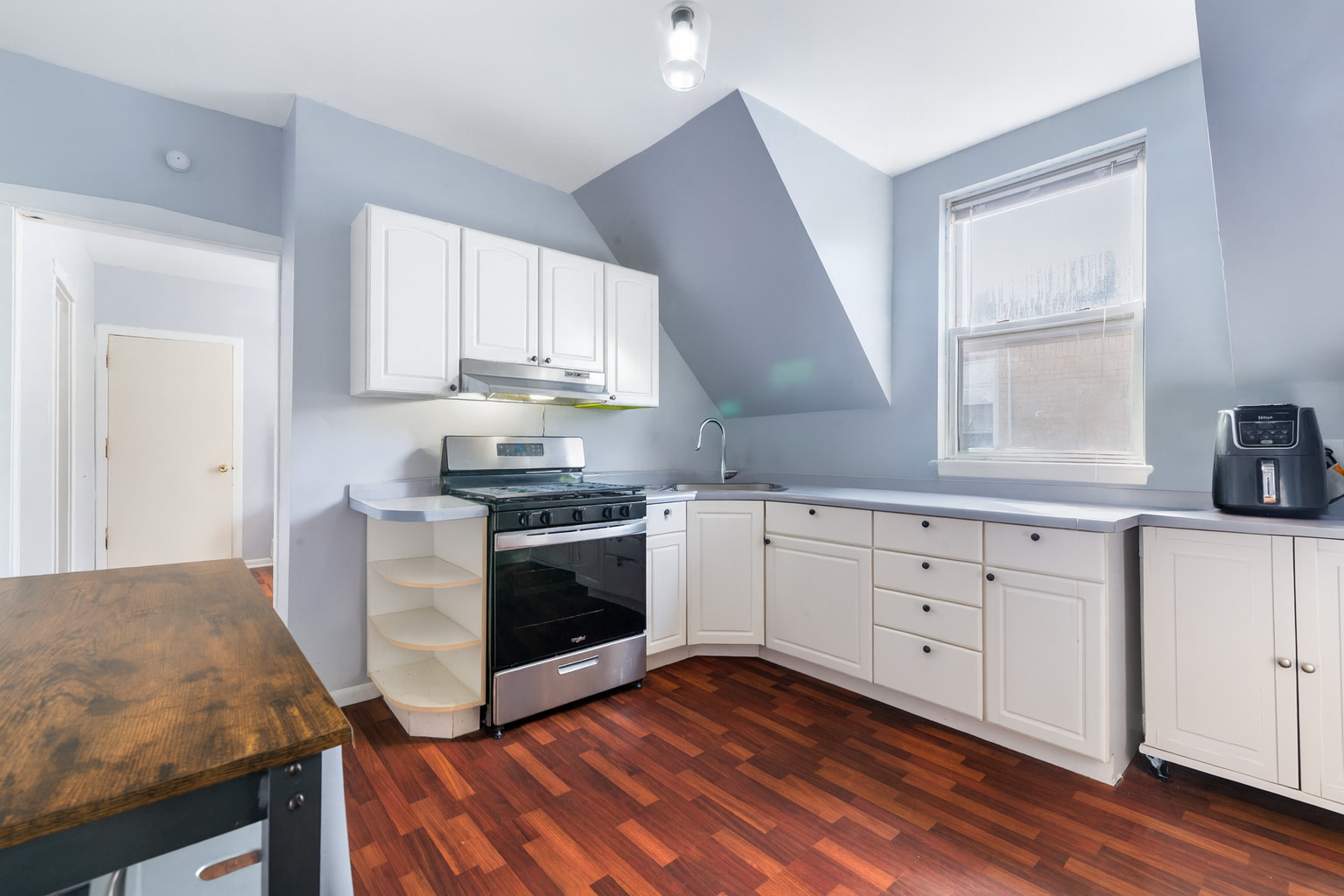2734 N 74th Court