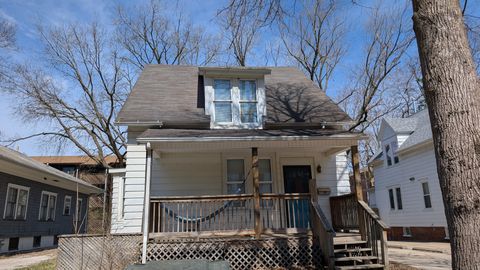 Photo of 706 W High Street, Urbana, IL 61801 (MLS # 12600159)