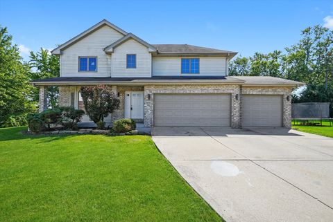 Photo of 18641 Loras Court, Country Club Hills, IL 60478 (MLS # 12485822) Photo of 18641 Loras Court, Country Club Hills, IL 60478 (MLS # 12485822)