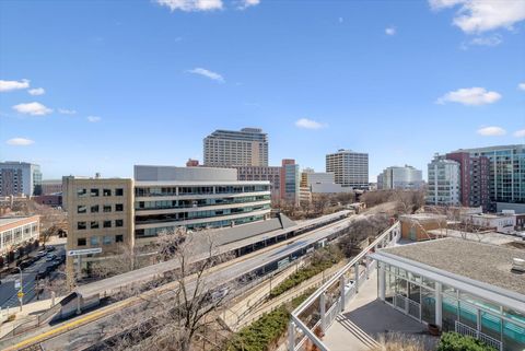 Tiny photo for 1640 Maple Avenue #808, Evanston, IL 60201 (MLS # 12590136)