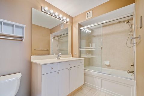 Tiny photo for 1640 Maple Avenue #808, Evanston, IL 60201 (MLS # 12590136)
