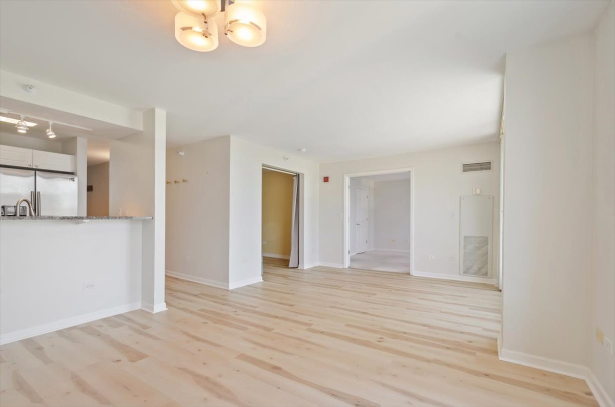 1640 Maple Avenue 808