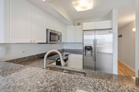 Tiny photo for 1640 Maple Avenue #808, Evanston, IL 60201 (MLS # 12590136)