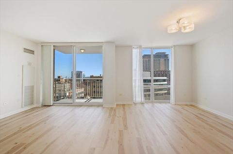 Tiny photo for 1640 Maple Avenue #808, Evanston, IL 60201 (MLS # 12590136)