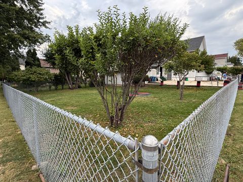 Tiny photo for 172 N East Avenue, Aurora, IL 60505 (MLS # 12479406)