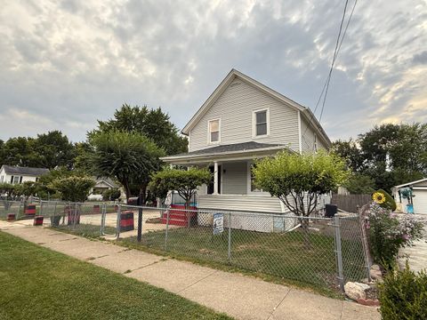 Tiny photo for 172 N East Avenue, Aurora, IL 60505 (MLS # 12479406)