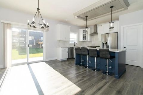 Tiny photo for 6101 Wrigley Drive, Bloomington, IL 61705 (MLS # 12621969)