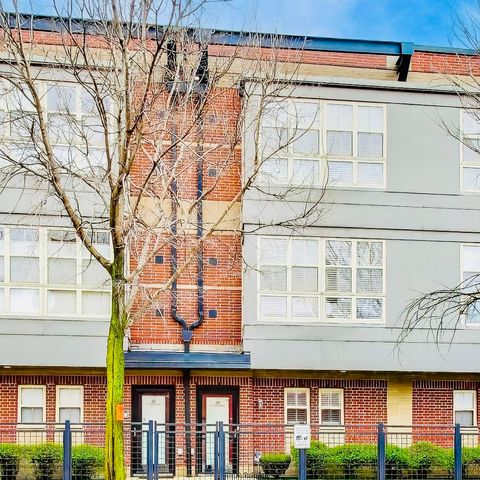 Tiny photo for 49 E 23rd Street, Chicago, IL 60616 (MLS # 12611142)