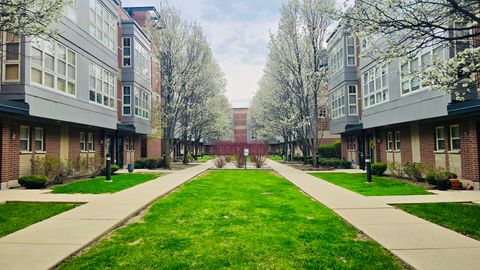 Tiny photo for 49 E 23rd Street, Chicago, IL 60616 (MLS # 12611142)