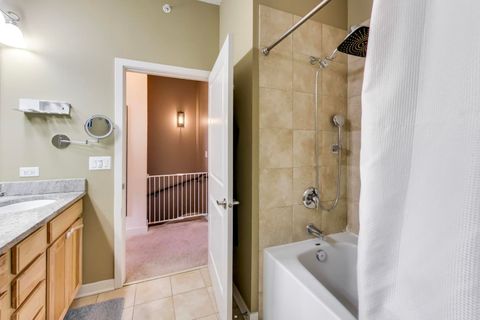 Tiny photo for 49 E 23rd Street, Chicago, IL 60616 (MLS # 12611142)