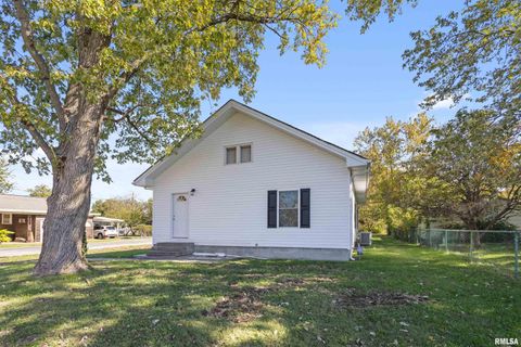 Photo of 1220 N 14TH Street, Herrin, IL 62959 (MLS # EB460370)