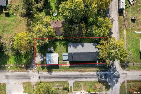 Tiny photo for 1220 N 14TH Street, Herrin, IL 62959 (MLS # EB460370)