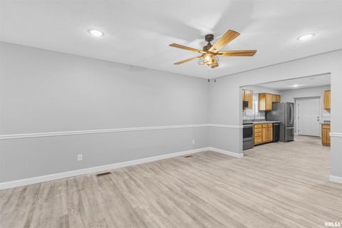 Tiny photo for 1220 N 14TH Street, Herrin, IL 62959 (MLS # EB460370)