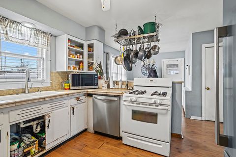 Tiny photo for 9100 S 55th Avenue, Oak Lawn, IL 60453 (MLS # 12525924)