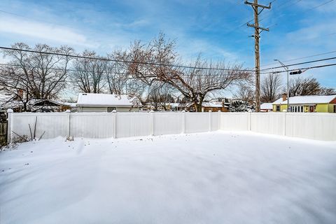 Tiny photo for 9100 S 55th Avenue, Oak Lawn, IL 60453 (MLS # 12525924)