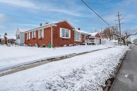 Tiny photo for 9100 S 55th Avenue, Oak Lawn, IL 60453 (MLS # 12525924)