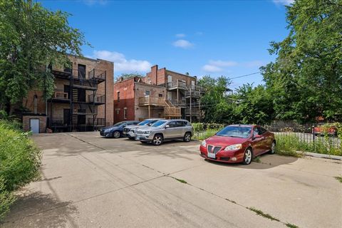 Tiny photo for 6135 S Drexel Avenue #4B, Chicago, IL 60637 (MLS # 12522002)