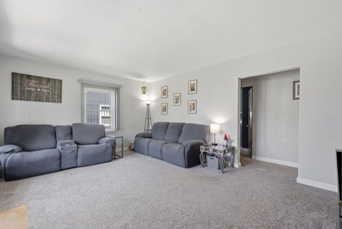 Tiny photo for 525 28th Avenue, Moline, IL 61265 (MLS # 12700176)