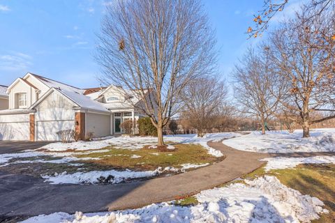 Photo of 31506 Kline Circle, Warrenville, IL 60555 (MLS # 12524502)