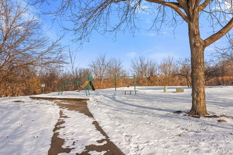 Tiny photo for 31506 Kline Circle, Warrenville, IL 60555 (MLS # 12524502)