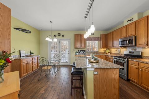 Tiny photo for 31506 Kline Circle, Warrenville, IL 60555 (MLS # 12524502)