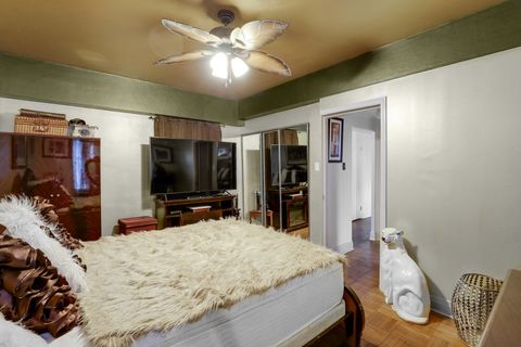 Tiny photo for 5052 N Marine Drive #C6, Chicago, IL 60640 (MLS # 12510585)