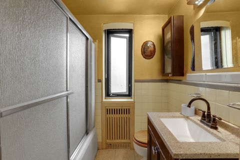 Tiny photo for 5052 N Marine Drive #C6, Chicago, IL 60640 (MLS # 12510585)