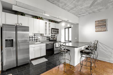Tiny photo for 5052 N Marine Drive #C6, Chicago, IL 60640 (MLS # 12510585)