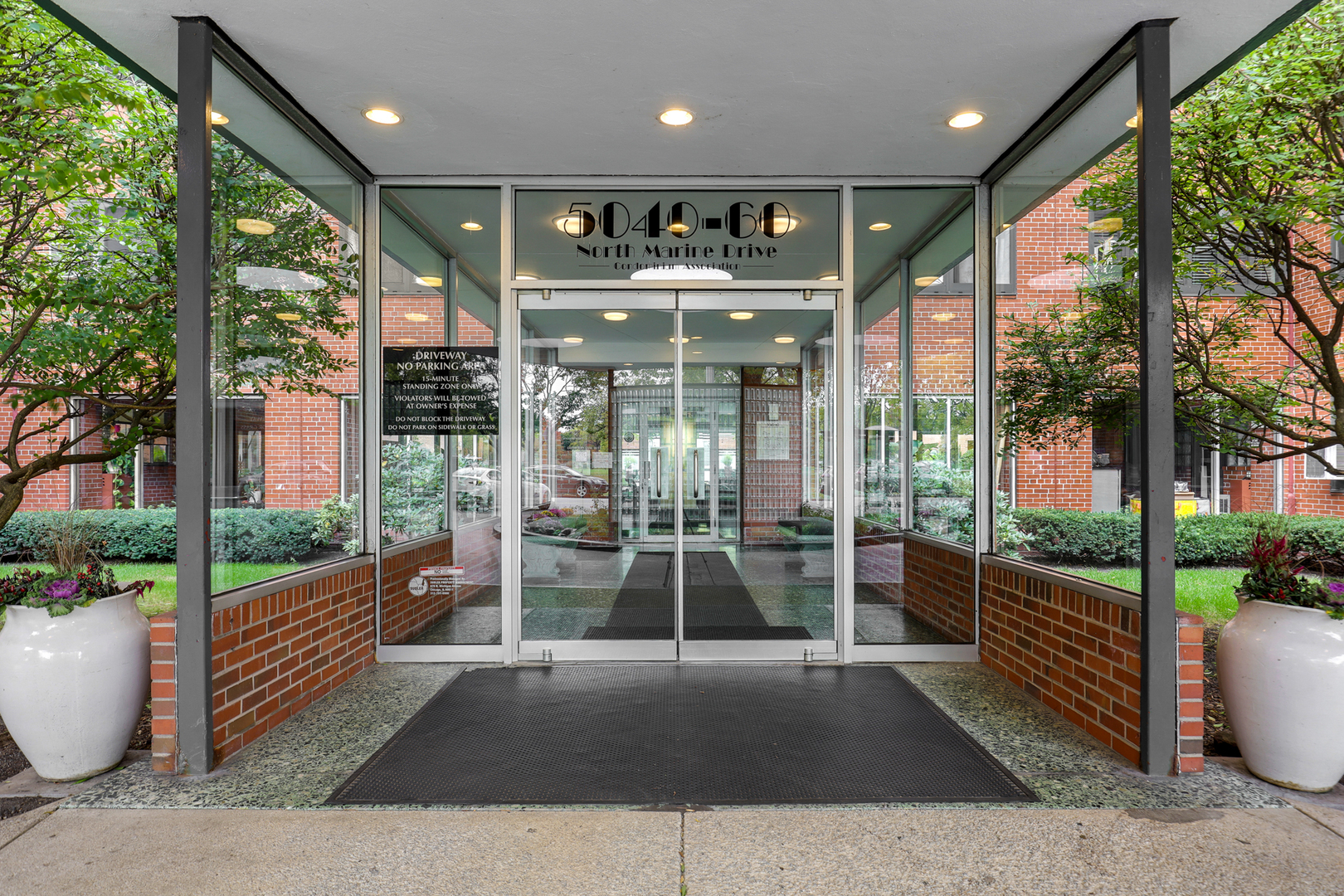 5052 N Marine Drive C6