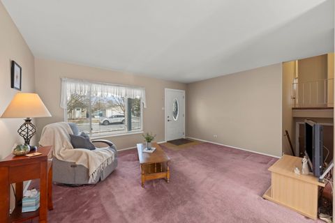 Tiny photo for 215 E Lincoln Avenue, Glendale Heights, IL 60139 (MLS # 12566846)