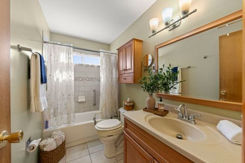 Tiny photo for 215 E Lincoln Avenue, Glendale Heights, IL 60139 (MLS # 12566846)