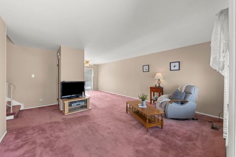 Tiny photo for 215 E Lincoln Avenue, Glendale Heights, IL 60139 (MLS # 12566846)