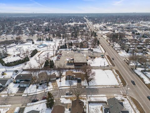 Tiny photo for 215 E Lincoln Avenue, Glendale Heights, IL 60139 (MLS # 12566846)