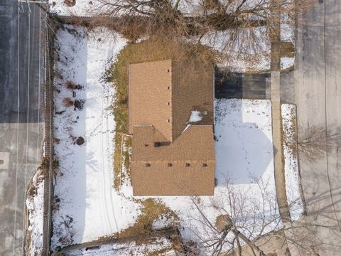Tiny photo for 215 E Lincoln Avenue, Glendale Heights, IL 60139 (MLS # 12566846)