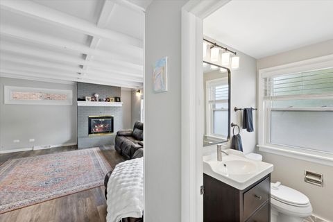 Tiny photo for 291 N Maple Avenue, Elmhurst, IL 60126 (MLS # 12627377)
