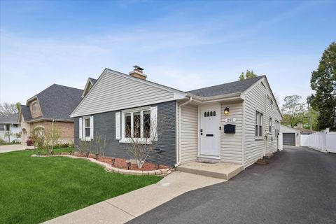 Photo of 291 N Maple Avenue, Elmhurst, IL 60126 (MLS # 12627377)