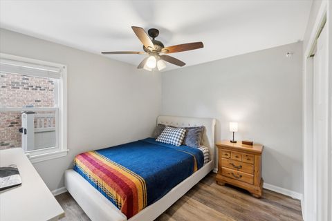 Tiny photo for 291 N Maple Avenue, Elmhurst, IL 60126 (MLS # 12627377)