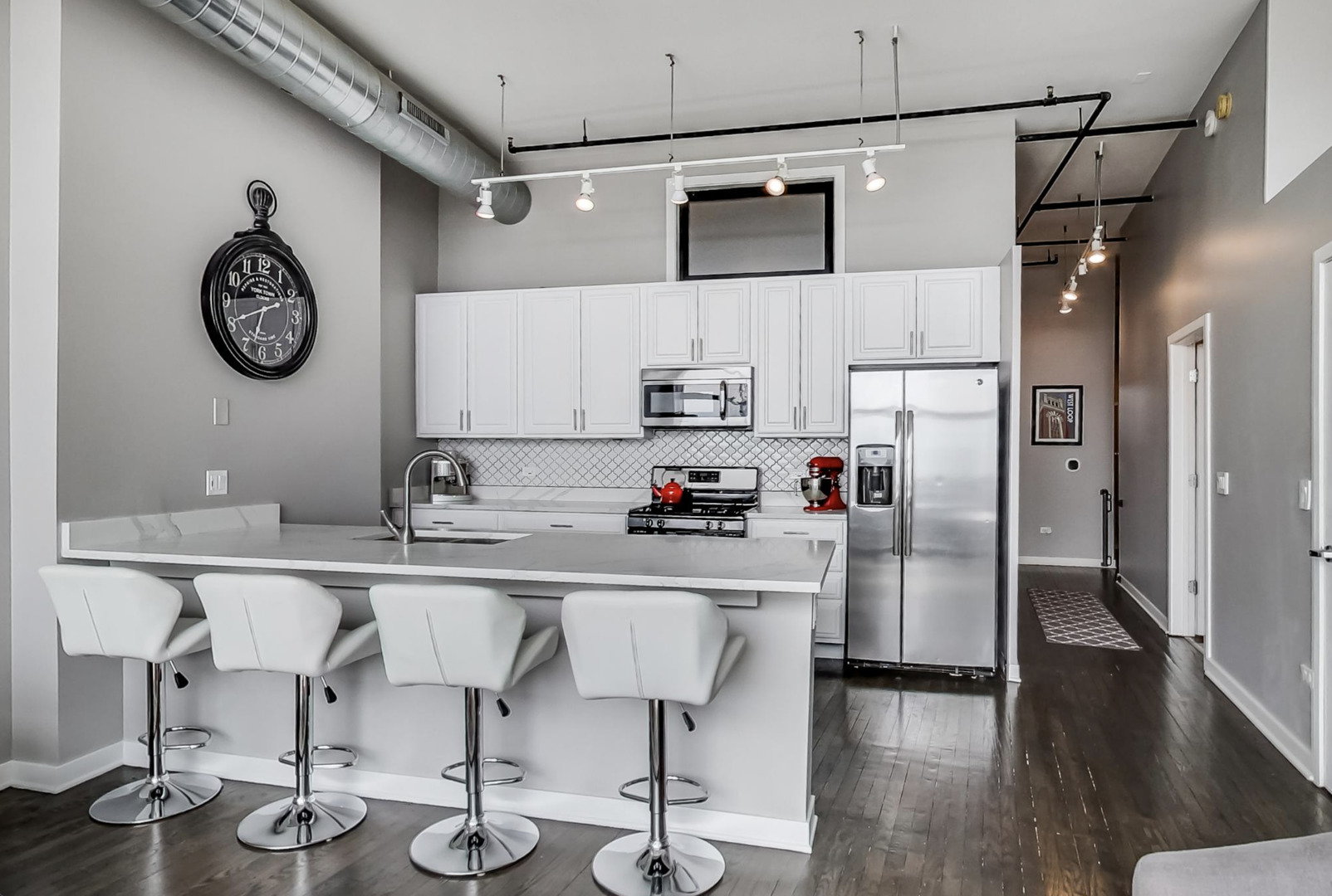 1224 W VAN BUREN Street 809