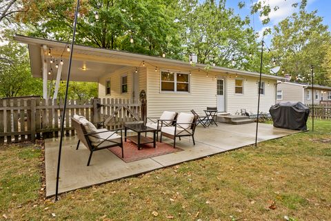 Tiny photo for 328 S 14TH Street, St. Charles, IL 60174 (MLS # 12491212)
